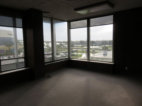 Freestanding Downtown Building: 226-230 N. Beach Street, Daytona Beach, FL 32114